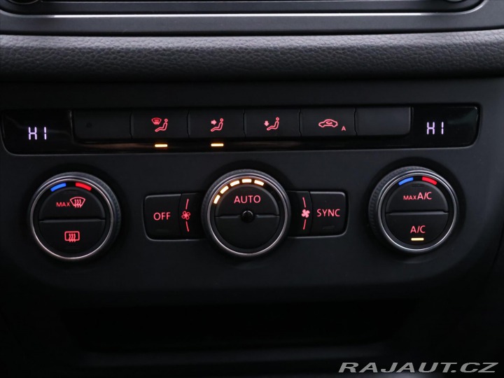 Volkswagen Tiguan 2,0 TDI DSG 4x4 CZ R-Line 2015