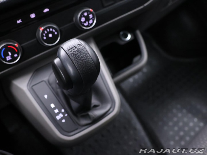 Volkswagen Transporter 2,0 TDI 110kW DSG 9-Míst 2020