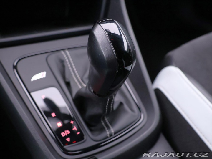 Seat Leon 2,0 TSI DSG Cupra 206kW L 2015