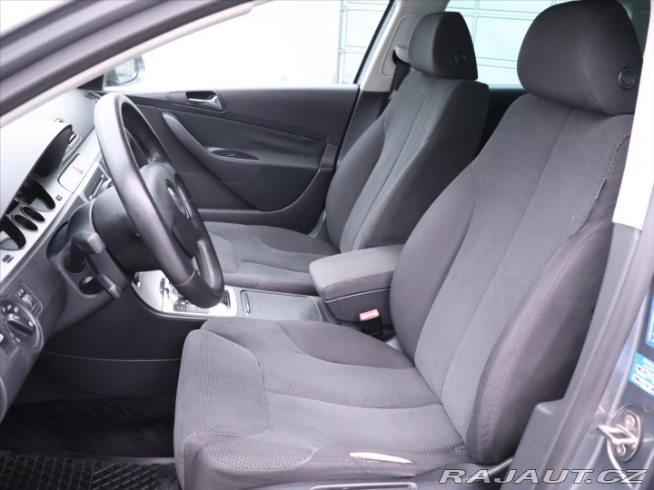 Volkswagen Passat 2,0 TDI 103kW DSG Klima T 2007