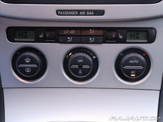 Volkswagen Passat 2,0 TDI 103kW DSG Klima T 2007