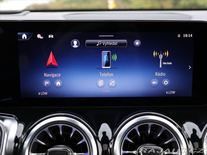Mercedes-Benz GLB 2,0 220 4Matic AMG Premiu 2025