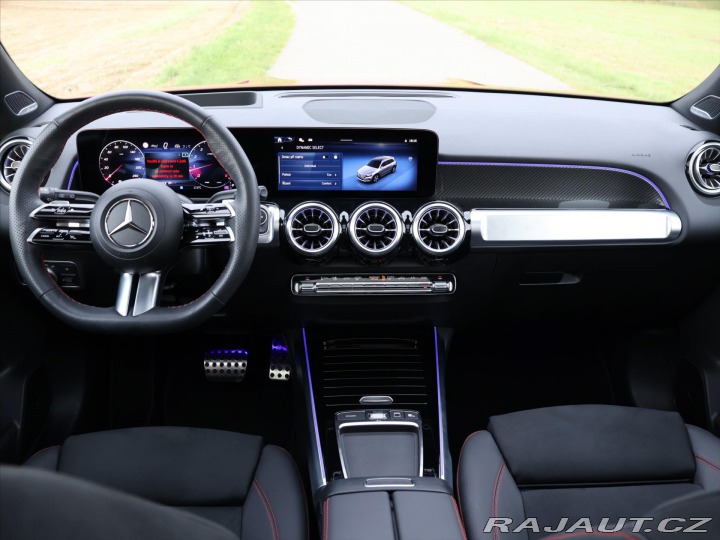Mercedes-Benz GLB 2,0 220 4Matic AMG Premiu 2025