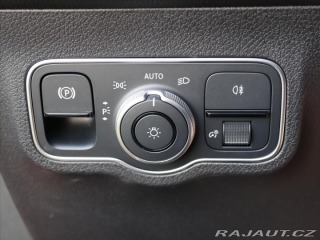 Mercedes-Benz GLB 2,0 220 4Matic AMG Premiu 2025