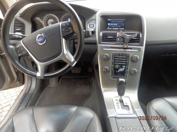 Volvo XC60 2,4 Summum AWD 158kW 20 2012