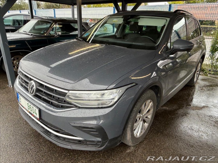 Volkswagen Tiguan 1,5 TSi 110kW DSG Life !! 2021