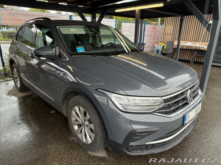 Volkswagen Tiguan 1,5 TSi 110kW DSG Life !! 2021