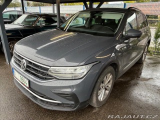 Volkswagen Tiguan 1,5 TSi 110kW DSG Life !! 2021
