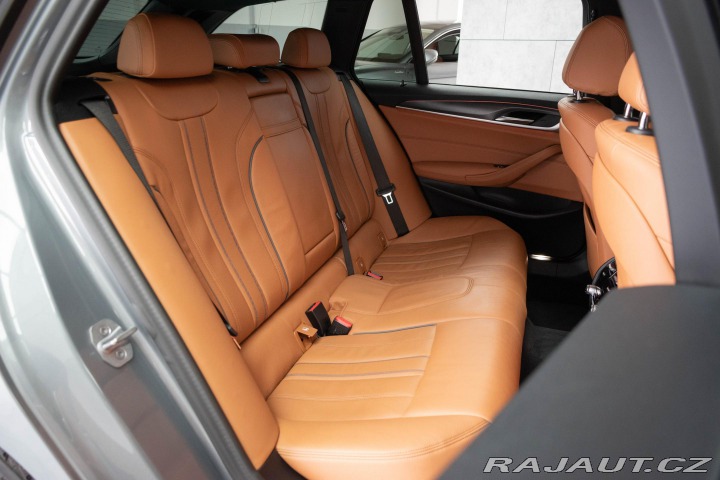 BMW 5 530d xD*REZERVACE* 2022