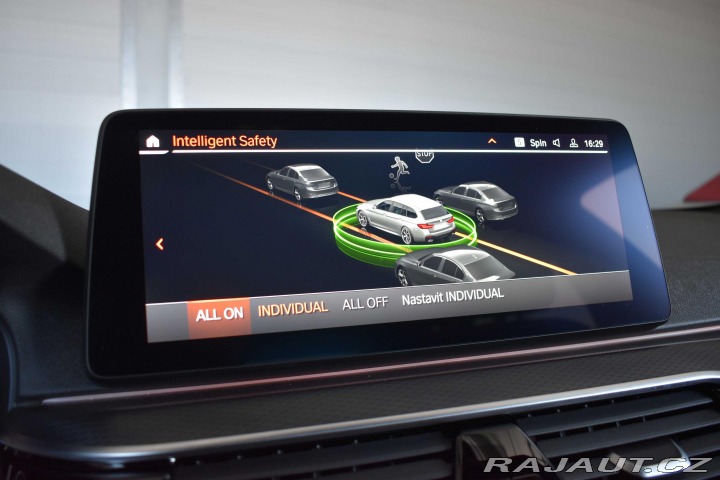 BMW 5 530d xD*REZERVACE* 2022