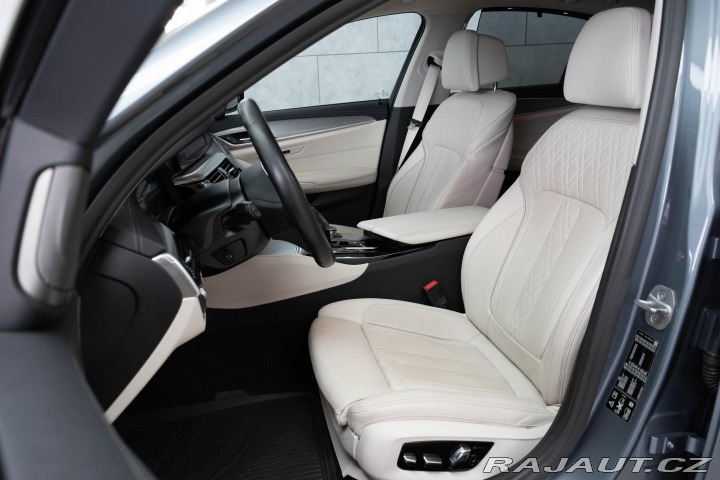 BMW 5 540d xDrive*MASÁŽ*2xKOLA* 2020