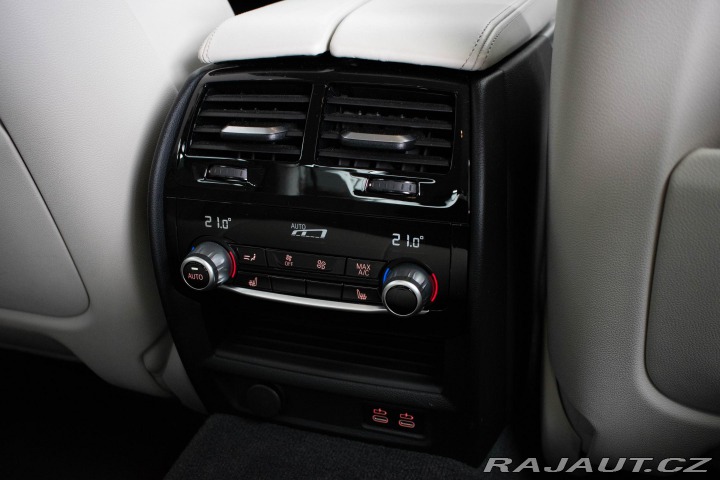 BMW 5 540d xDrive*MASÁŽ*2xKOLA* 2020