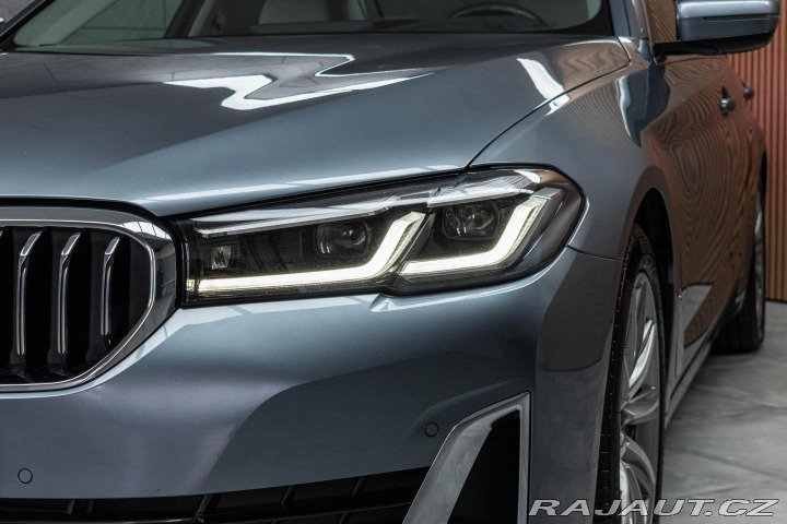 BMW 5 540d xDrive*MASÁŽ*2xKOLA* 2020