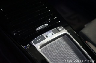 Mercedes-Benz A 200d*AMG*CAMERA*LED*ZÁRUK 2024