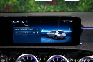 Mercedes-Benz A 200d*AMG*CAMERA*LED*ZÁRUK 2024