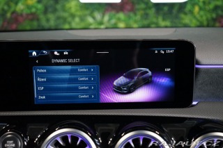 Mercedes-Benz A 200d*AMG*CAMERA*LED*ZÁRUK 2024