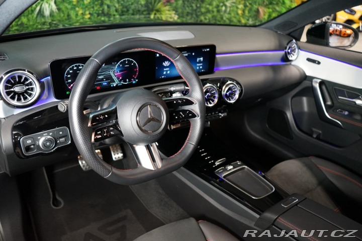 Mercedes-Benz A 200d*AMG*360*LED*ZÁRUKA*C 2024