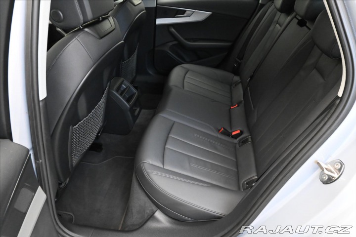 Audi A4 2,0 TDi 120kW S-Tronic ZÁ 2022