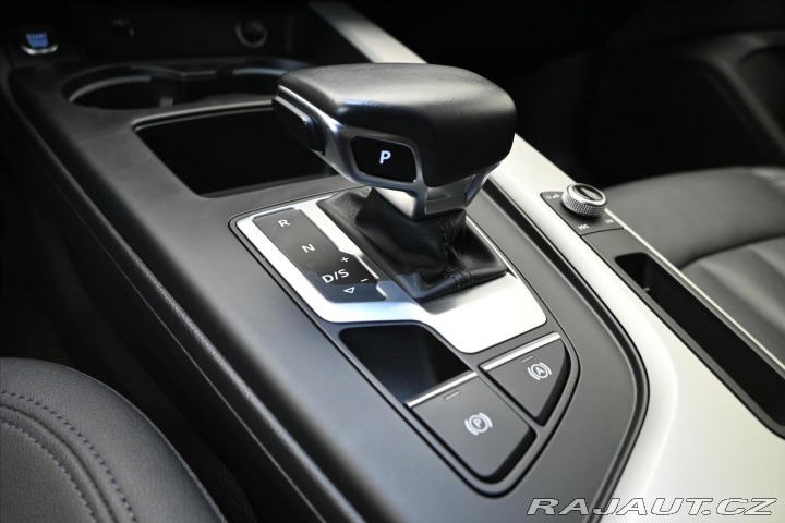 Audi A4 2,0 TDI 120 kW S Tronic Z 2022