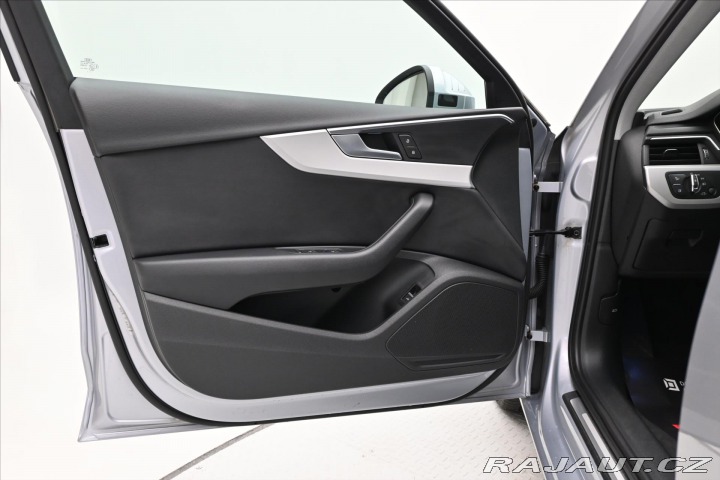 Audi A4 2,0 TDi 120kW S-Tronic ZÁ 2022