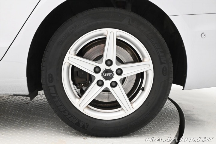 Audi A4 2,0 TDI 120 kW S Tronic Z 2022