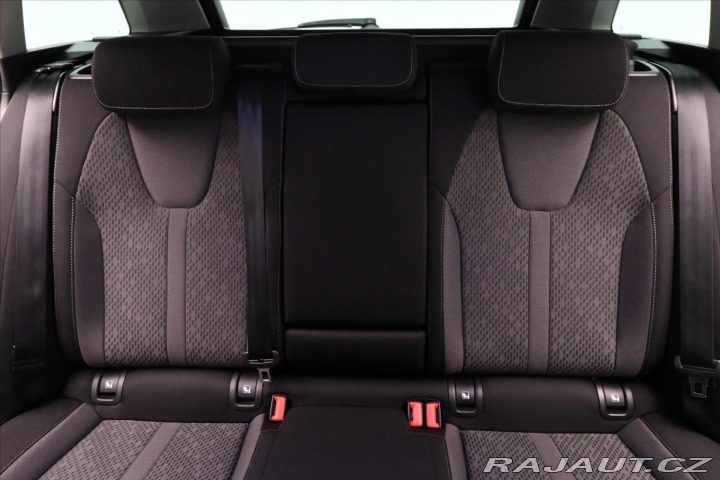 Škoda Octavia 2,0 TDi 110kW DSG STYLE Z 2020