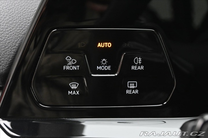 Volkswagen Golf 1,5 TSi 96kW Life Busines 2021