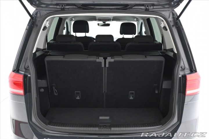Volkswagen Touran 2,0 TDI 110 kW DSG 7míst 2021