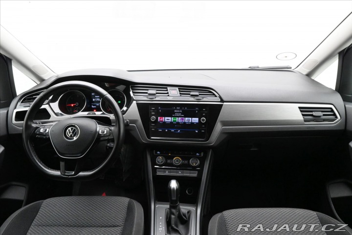 Volkswagen Touran 2,0 TDi 110kW DSG 7míst C 2021