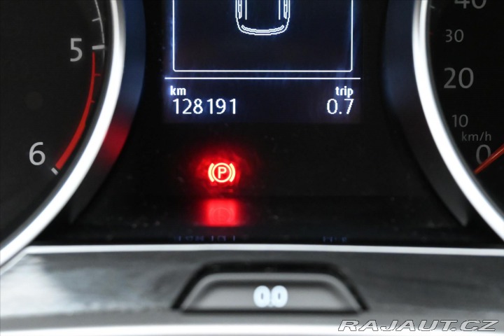 Volkswagen Touran 2,0 TDi 110kW DSG 7míst C 2021