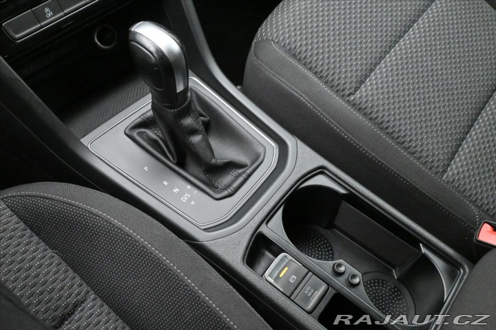 Volkswagen Touran 2,0 TDI 110 kW DSG 7míst 2021