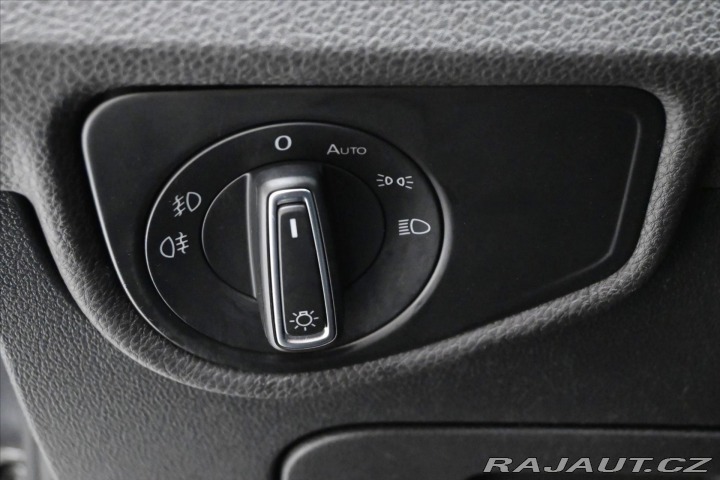 Volkswagen Touran 2,0 TDI 110 kW DSG 7míst 2021