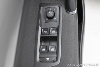 Volkswagen Touran 2,0 TDi 110kW DSG 7míst C 2021