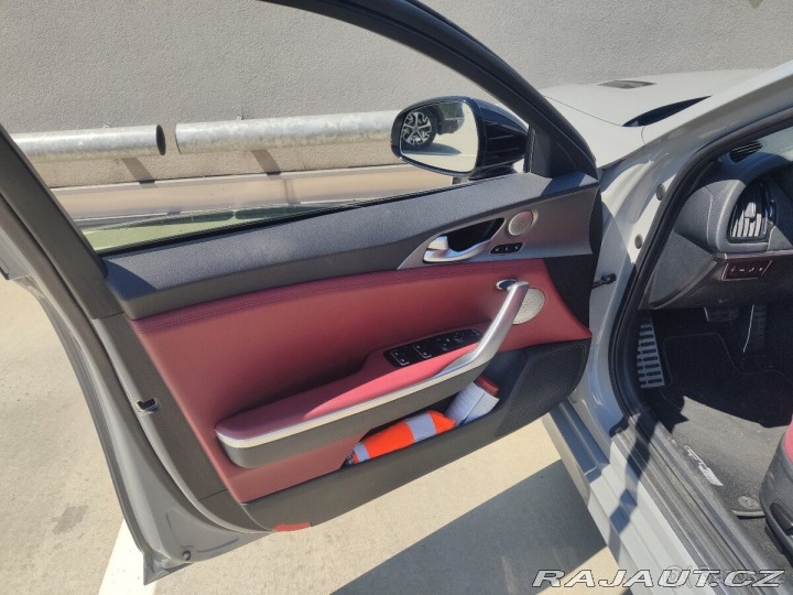 Kia Ostatní modely Stinger 3,3 GT V6 l T-GDi 272KW 2020