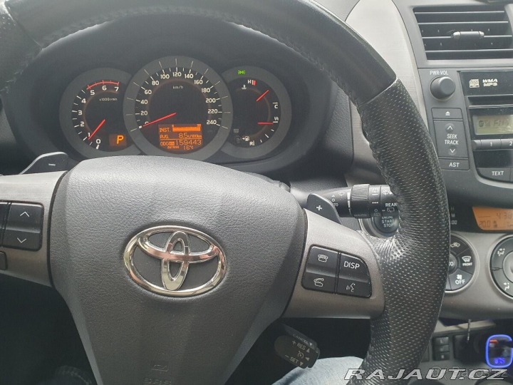 Toyota RAV4 2,2 2011, 4x4 2011