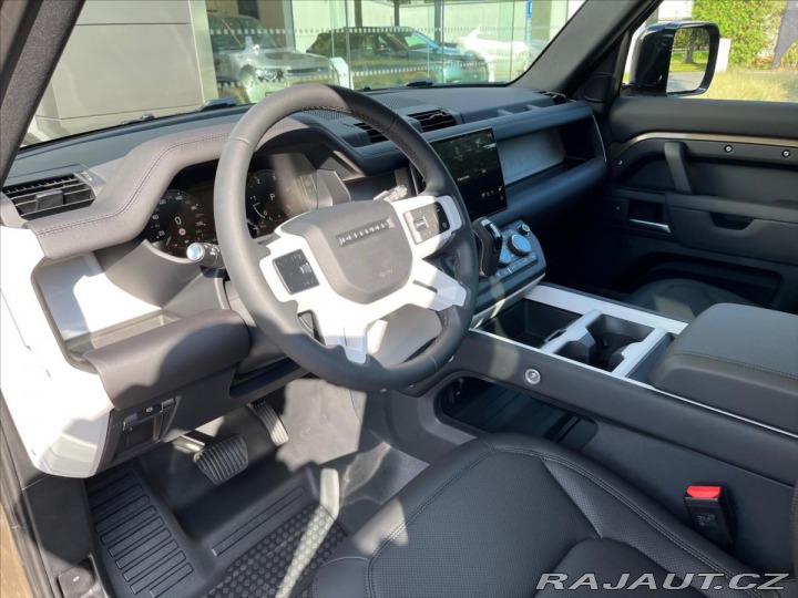 Land Rover Defender 3,0 110 S D200 AWD 2025