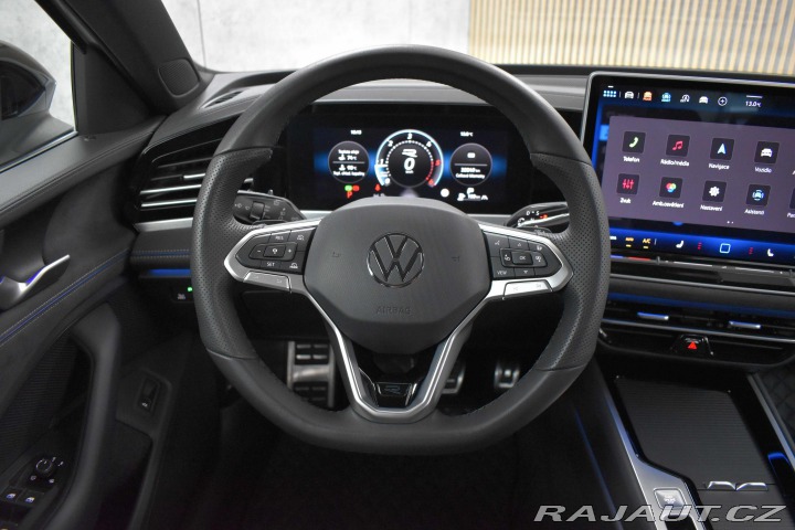 Volkswagen Passat 2.0 TDI R-LINE*TAŽNÉ*ZÁRU 2024