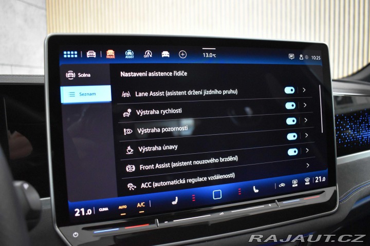 Volkswagen Passat 2.0 TDI R-LINE*TAŽNÉ*ZÁRU 2024