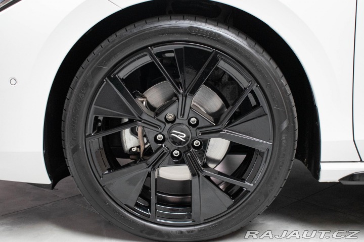 Volkswagen Passat 2.0 TDI R-LINE*TAŽNÉ*ZÁRU 2024