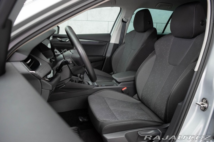 Škoda Octavia 1.5 TSI STYLE*KESSY*REZER 2022