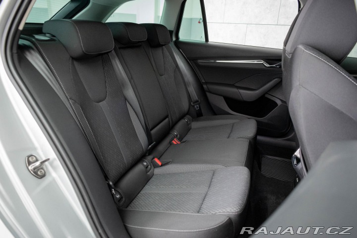 Škoda Octavia 1.5 TSI STYLE*KESSY*REZER 2022