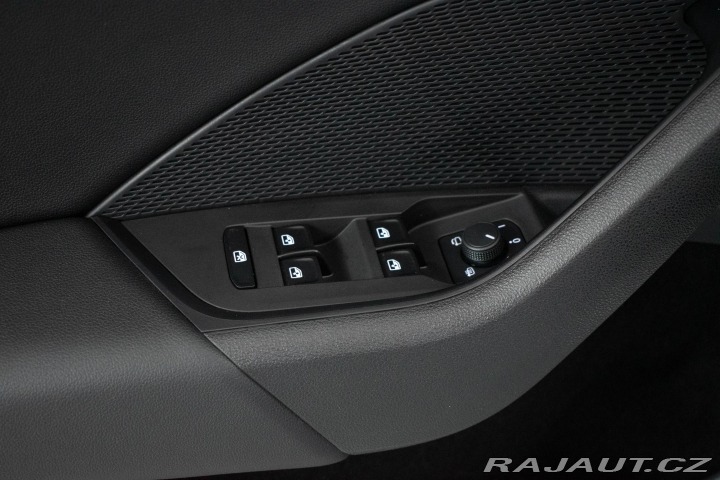 Škoda Octavia 1.5 TSI STYLE*KESSY*REZER 2022