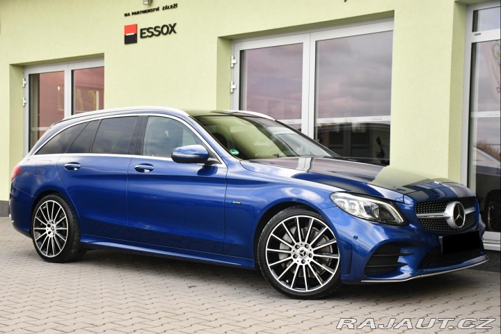 Mercedes-Benz C 300de HUD VZDUCH KERAMIKA 2019