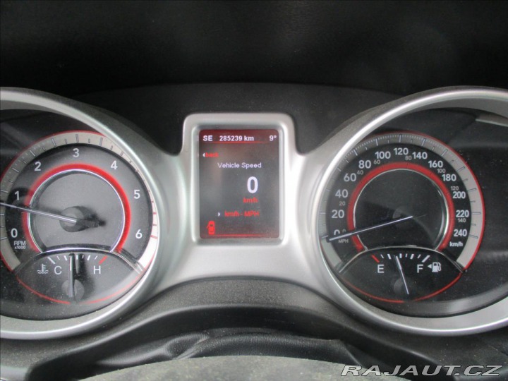 Fiat Freemont 2,0 CRDi 103kw 7míst bez 2012