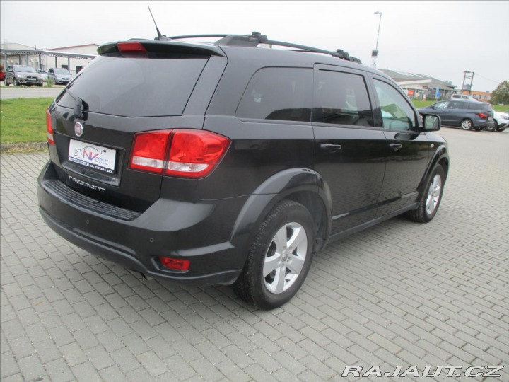 Fiat Freemont 2,0 CRDi 103kw 7míst bez 2012