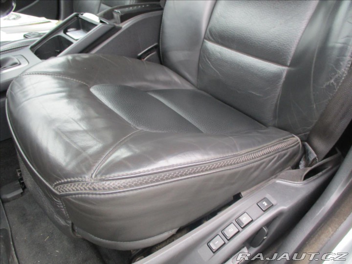Volvo XC70 2,4 D5 AWD MANUAL CROSSCO 2010