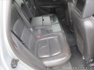 Volvo XC70 2,4 D5 AWD MANUAL CROSSCO 2010