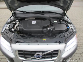 Volvo XC70 2,4 D5 AWD MANUAL CROSSCO 2010