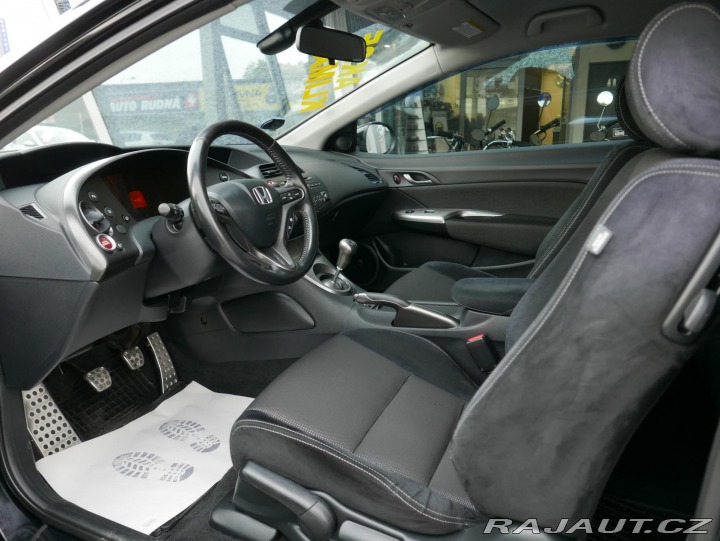 Honda Civic 1,4i-VTEC 73kW REZERVACE 2009