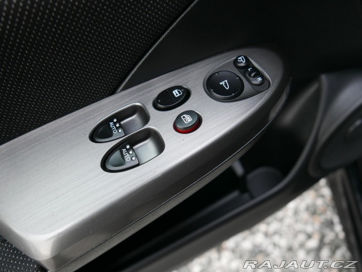 Honda Civic 1,4i-VTEC 73kW REZERVACE 2009